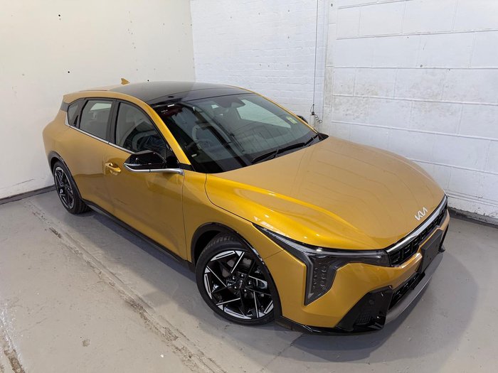 2025 Kia K4 GT-Line