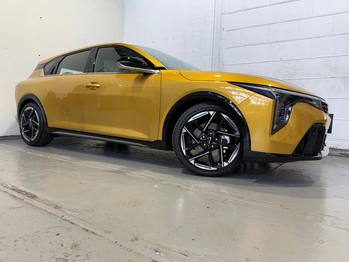 2025 Kia K4 GT-Line