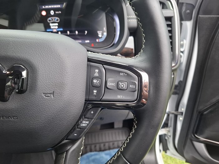 2025 RAM 1500 Limited Hurricane HO RamBox DT MY26 4X4 Dual Range Bright White