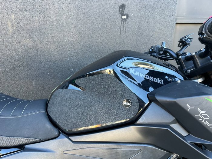 2021 Kawasaki Z400 BLACK