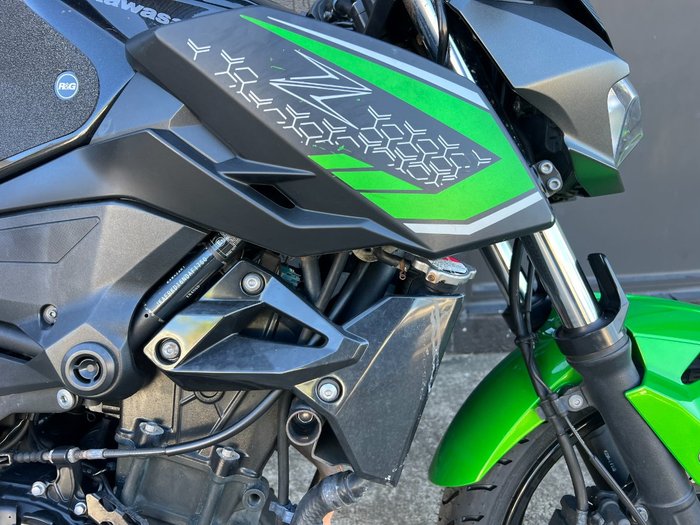 2021 Kawasaki Z400 BLACK