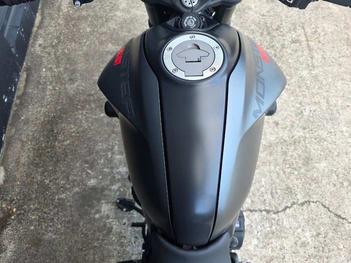 2022 DUCATI MONSTER + GREY