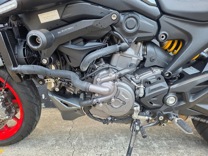 2022 DUCATI MONSTER + GREY