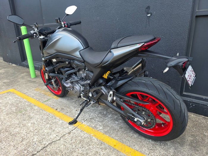 2022 DUCATI MONSTER + GREY