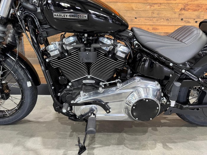 2026 Harley-Davidson Street Bob 117 (FXBB) Softail Black