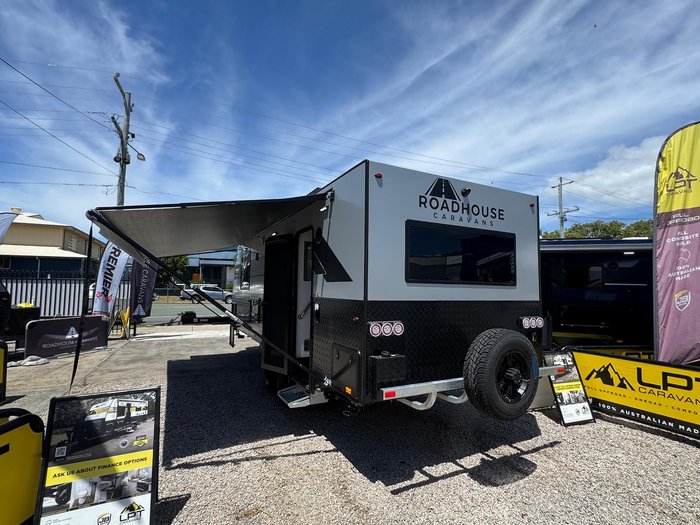 2026 ROADHOUSE CARAVANS 23FT Rear Club Off Road