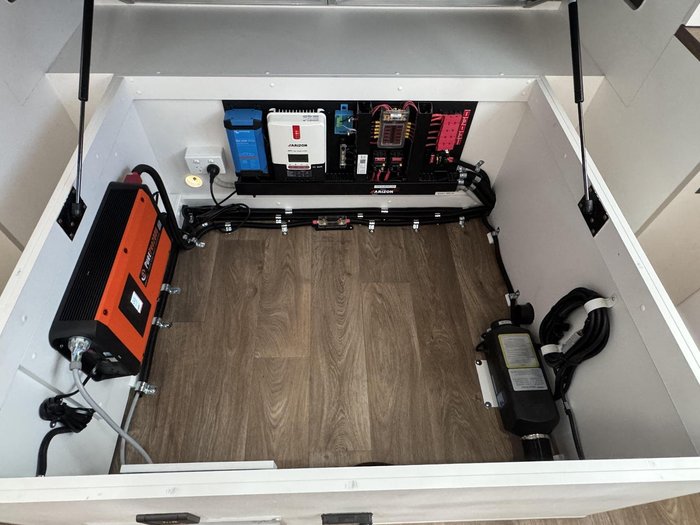 2026 ROADHOUSE CARAVANS 23FT Rear Club Off Road