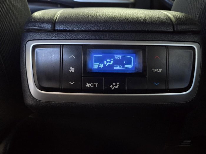 2015 Toyota Kluger GX