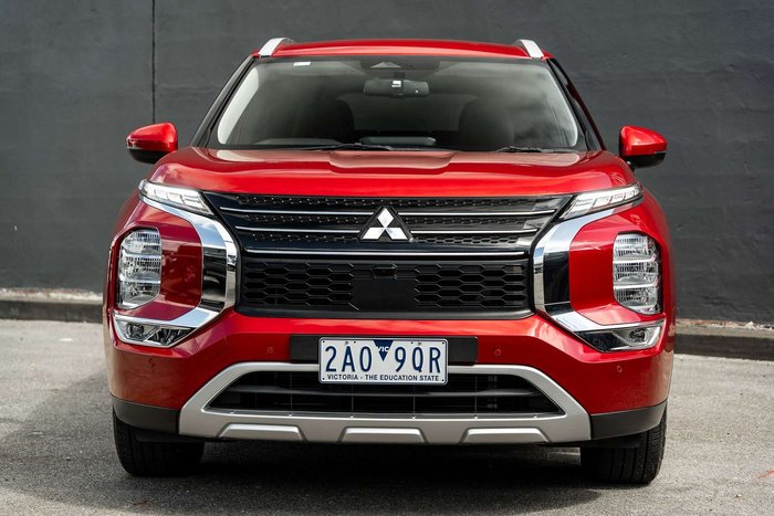 2021 Mitsubishi Outlander LS