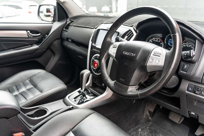 2018 Isuzu MU-X LS-T