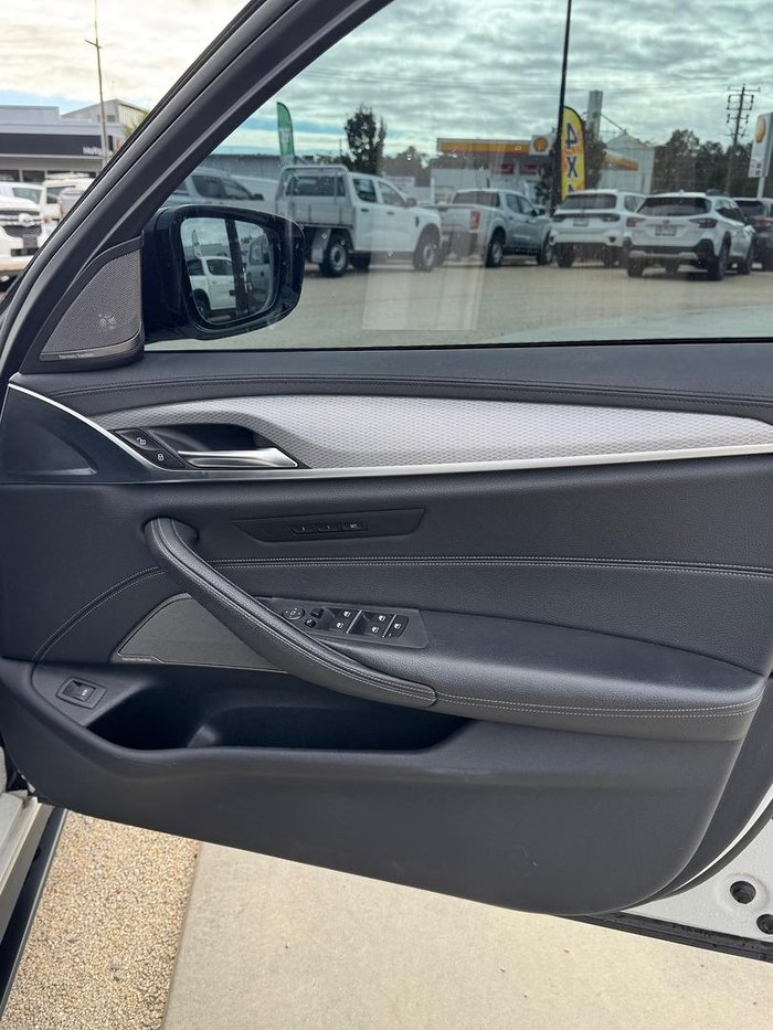 2017 BMW 5 Series 530i M Sport G30 Alpine White