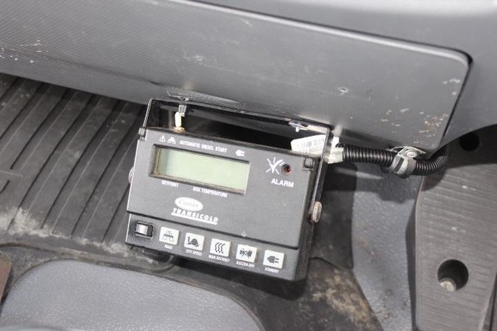 2013 Isuzu F Series FVD 1000 WHITE