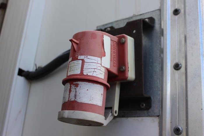 2013 Isuzu F Series FVD 1000 WHITE