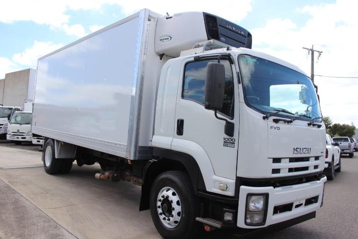 2013 Isuzu F Series FVD 1000 WHITE