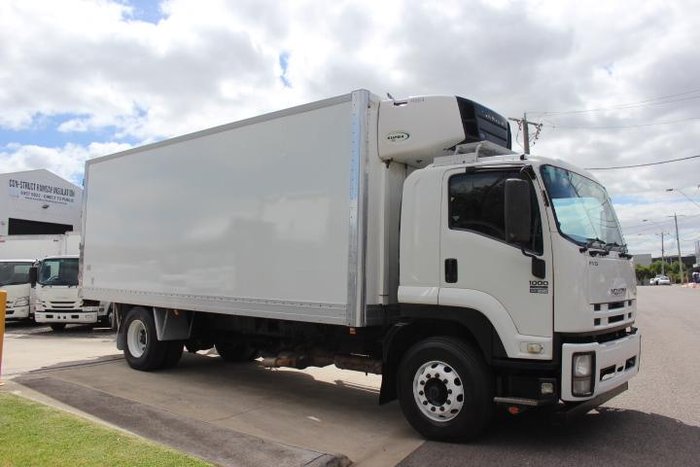 2013 Isuzu F Series FVD 1000 WHITE
