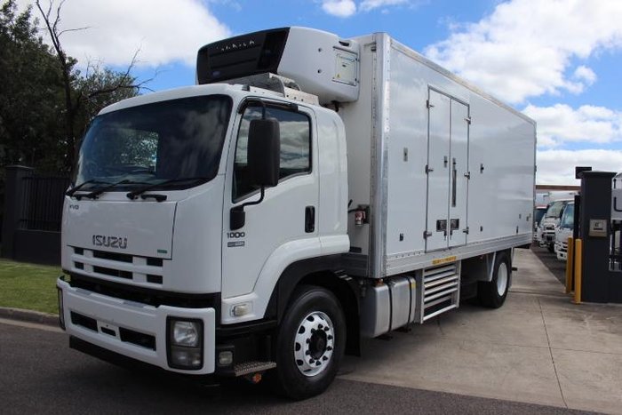 2013 Isuzu F Series FVD 1000 WHITE