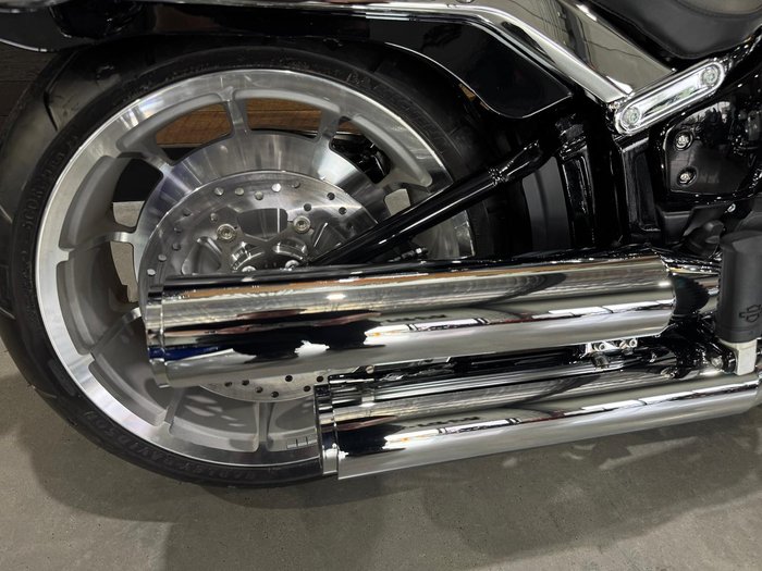 Harley-Davidson Fat Boy 117 (FLFB) Softail