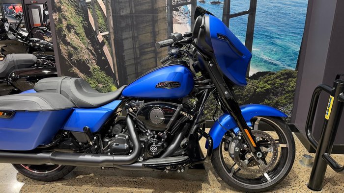 2026 Harley-Davidson Street Glide 117 (FLHX)