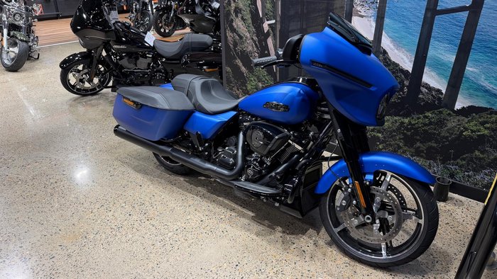 2026 Harley-Davidson Street Glide 117 (FLHX)