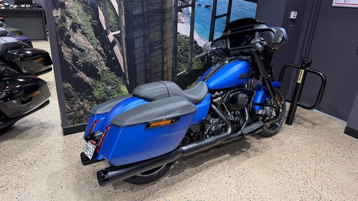 2026 Harley-Davidson Street Glide 117 (FLHX)