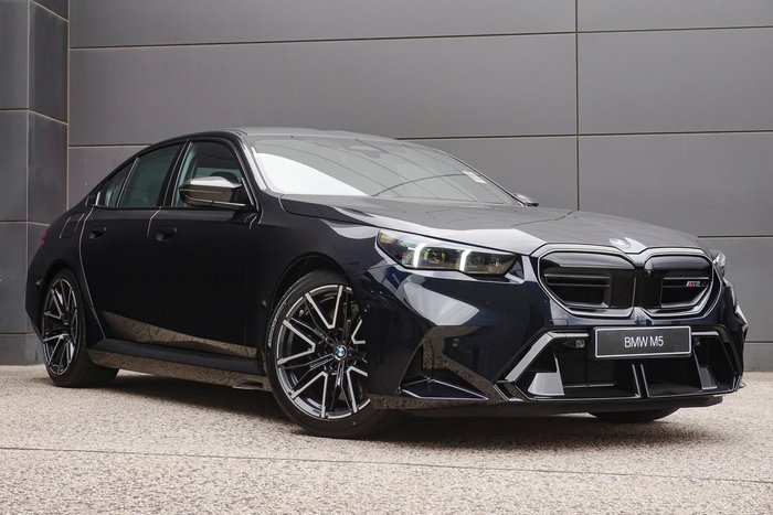 2025 BMW M5