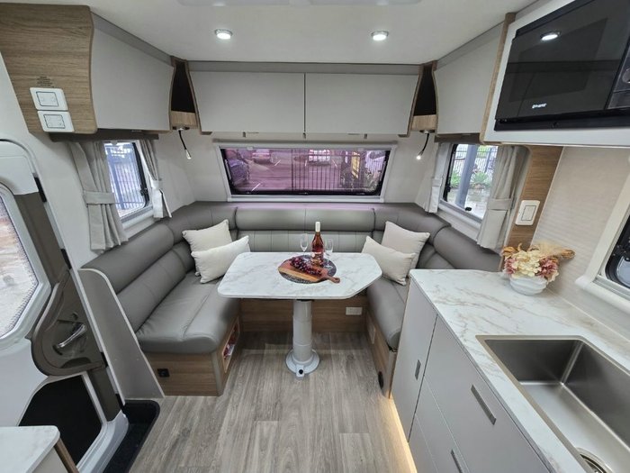 2026 JAYCO SILVERLINE 21.65-3.OB.SL-MY26