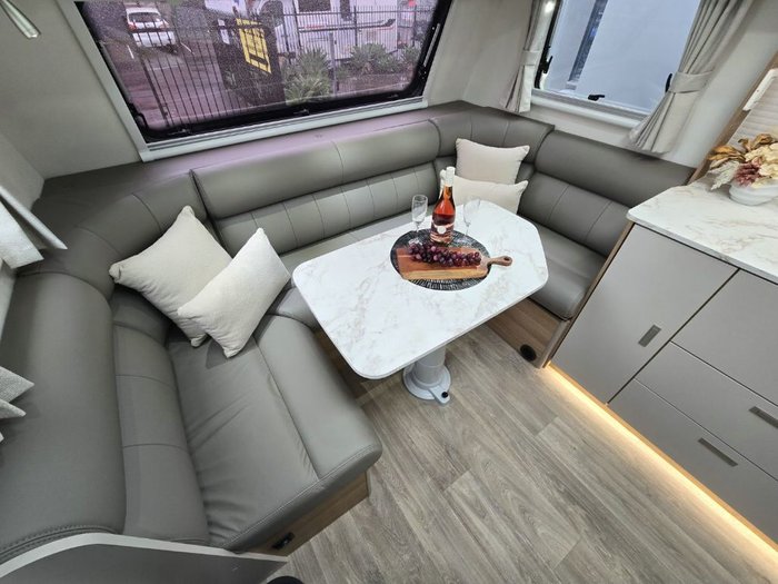 2026 JAYCO SILVERLINE 21.65-3.OB.SL-MY26