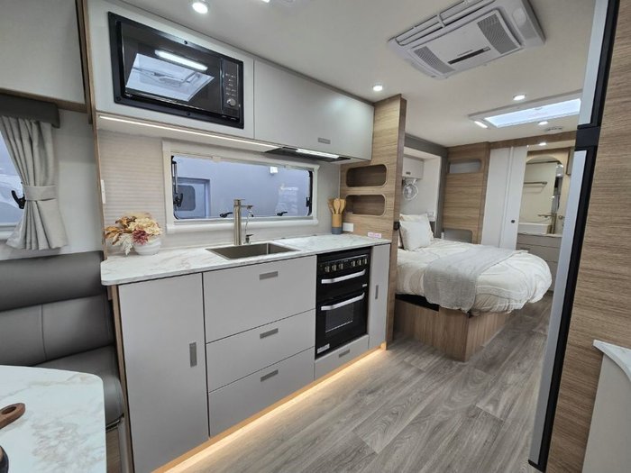 2026 JAYCO SILVERLINE 21.65-3.OB.SL-MY26