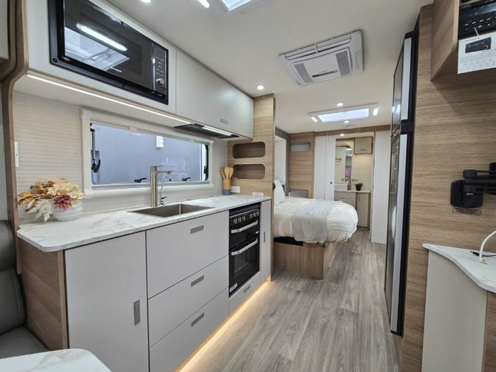 2026 JAYCO SILVERLINE 21.65-3.OB.SL-MY26