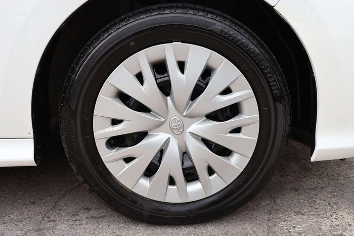 2024 Toyota Yaris Ascent Sport