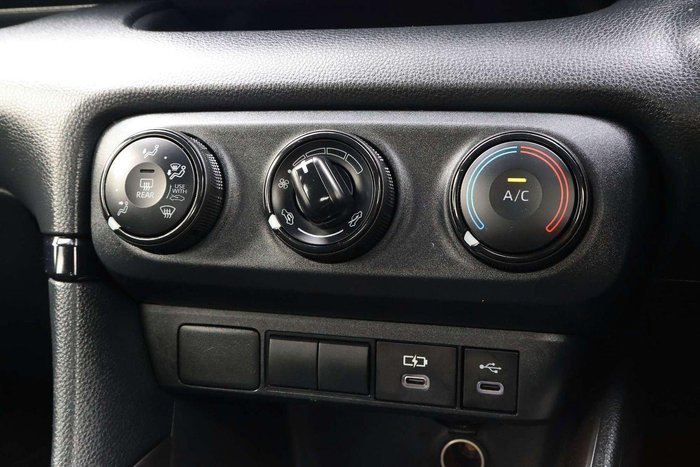 2024 Toyota Yaris Ascent Sport