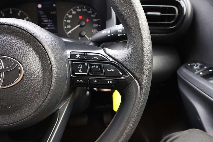 2024 Toyota Yaris Ascent Sport