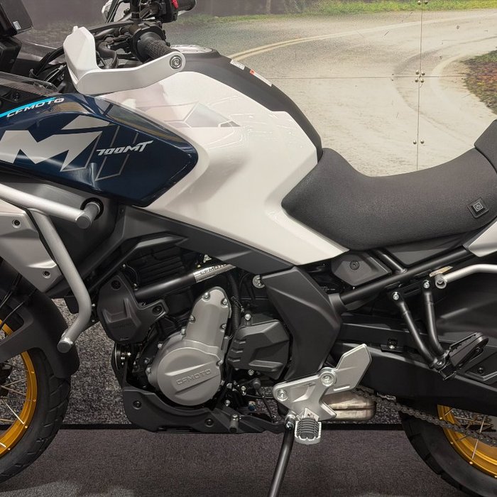 2026 CFMOTO 700MT