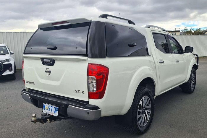 2020 Nissan Navara ST-X