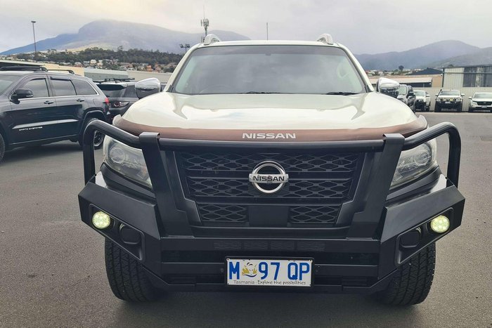 2020 Nissan Navara ST-X