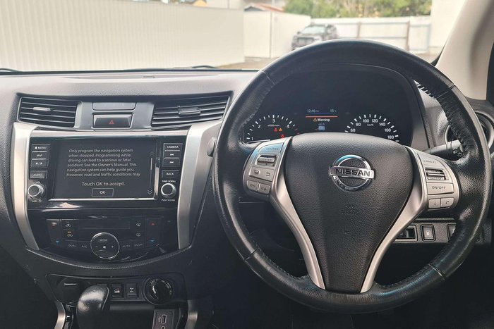 2020 Nissan Navara ST-X