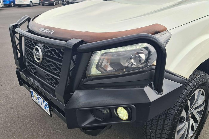 2020 Nissan Navara ST-X