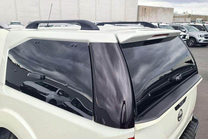 2020 Nissan Navara ST-X