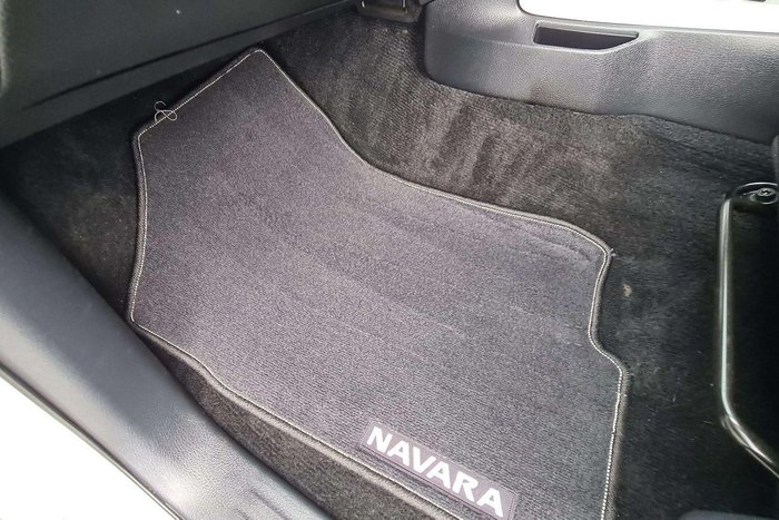 2020 Nissan Navara ST-X