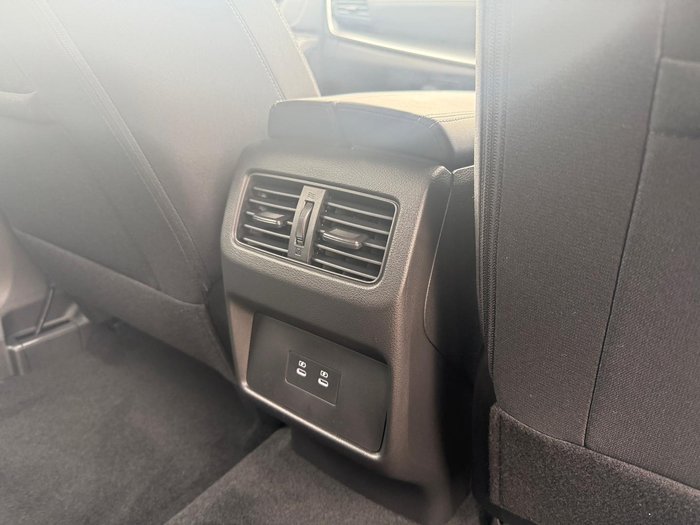 2025 Nissan X-TRAIL ST