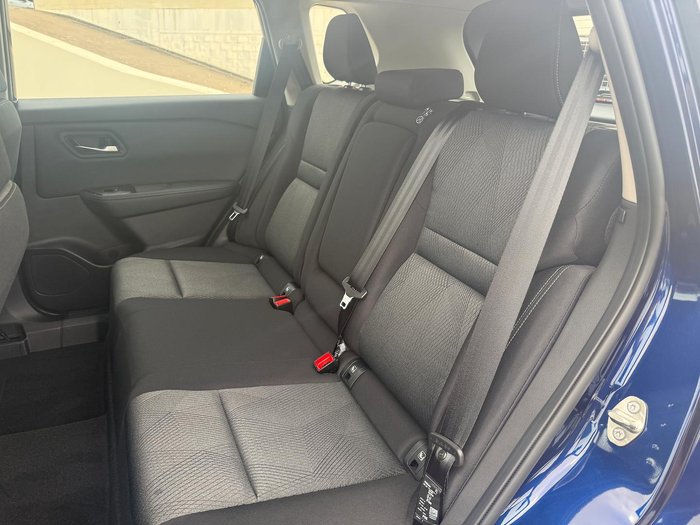 2025 Nissan X-TRAIL ST