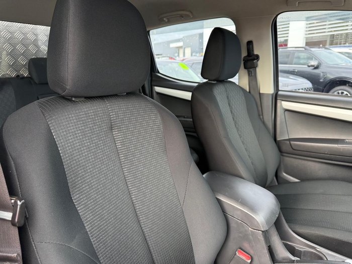 2017 Isuzu D-MAX LS-M