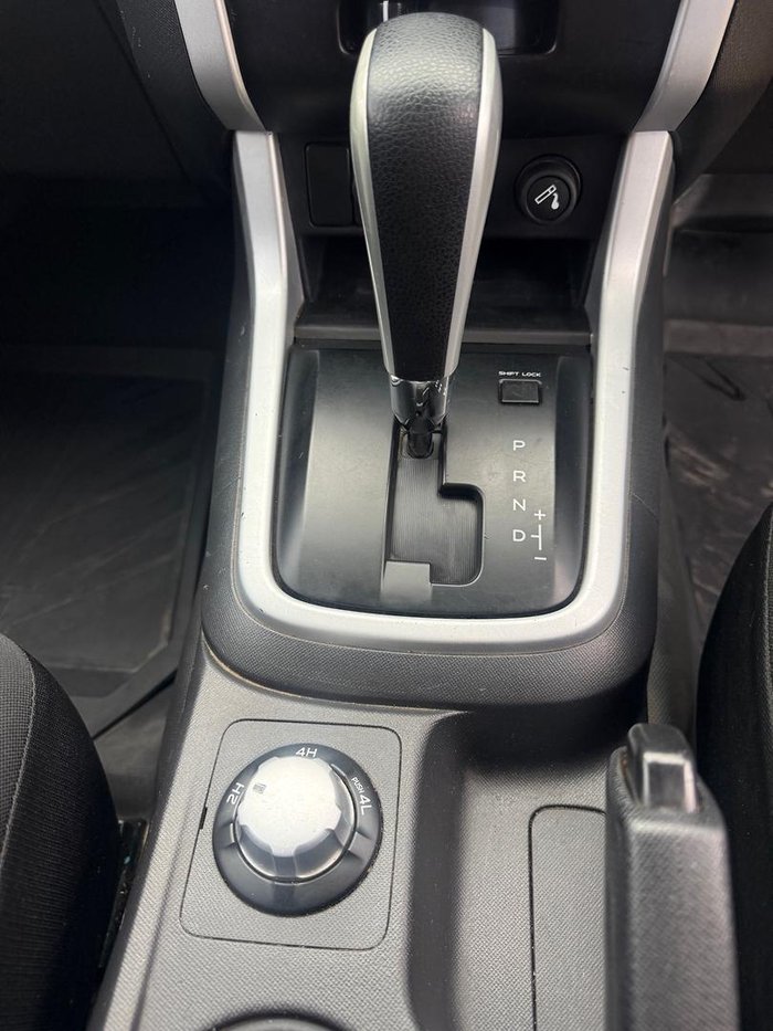 2017 Isuzu D-MAX LS-M