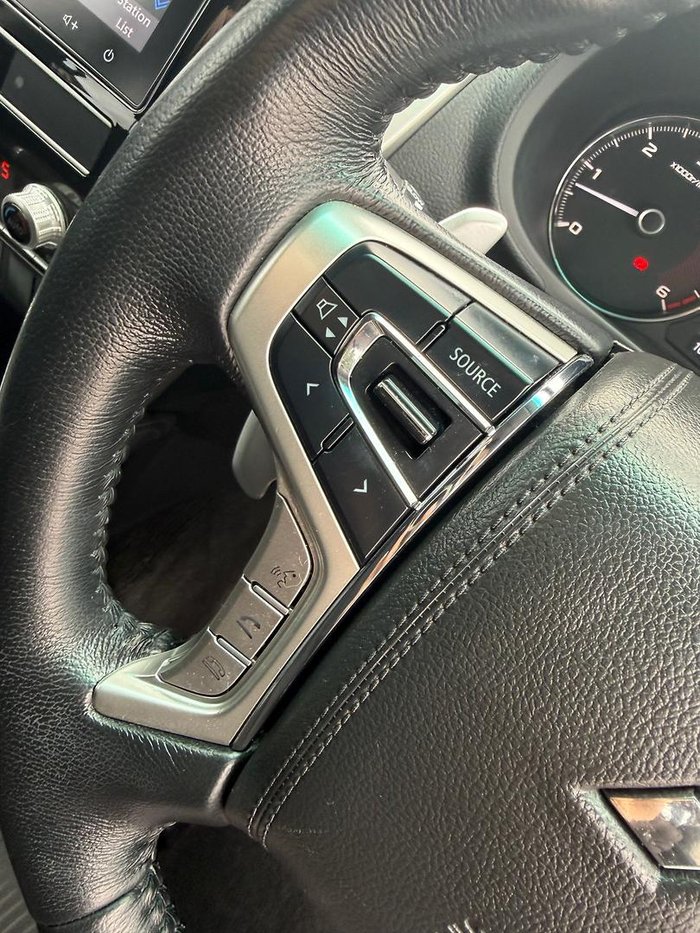 2021 Mitsubishi Pajero Sport GLX