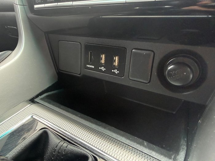 2021 Mitsubishi Pajero Sport GLX