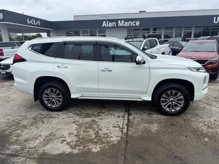 2021 Mitsubishi Pajero Sport GLX