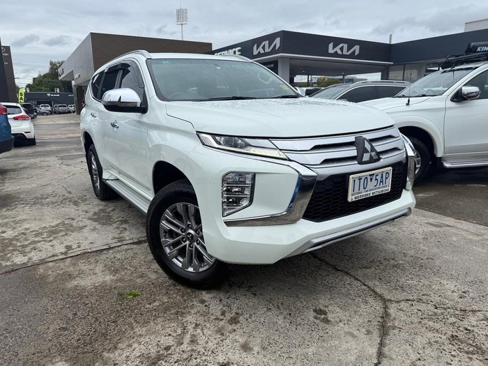 2021 Mitsubishi Pajero Sport GLX