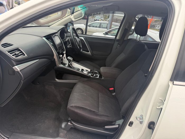 2021 Mitsubishi Pajero Sport GLX