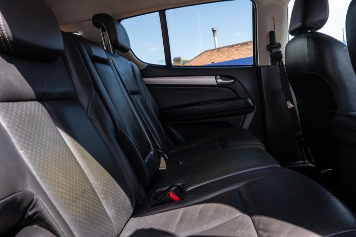 2016 Isuzu MU-X LS-T