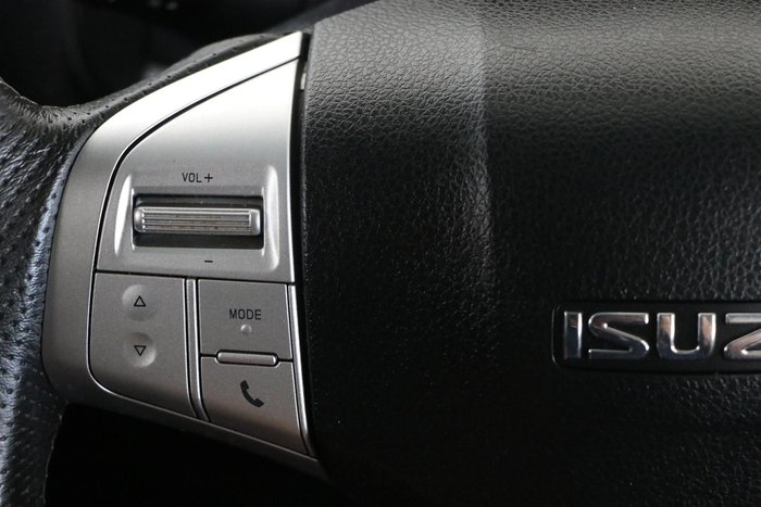 2017 Isuzu MU-X LS-U